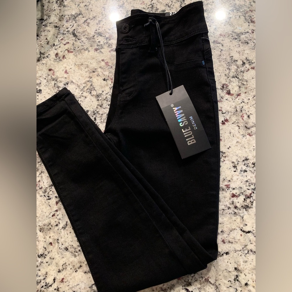 Juniors Blue Savvy Black Denim. Size 3/26